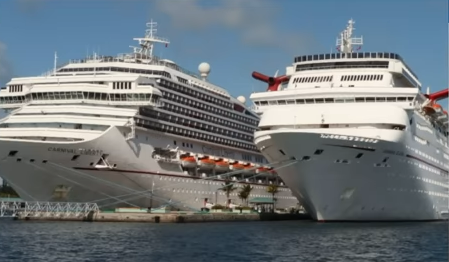 Man jumps off Carnival cruise ship in Florida | Absolute News